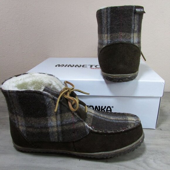 Minnetonka Women's Torrey Sweater Knit Fleece Lined Slipper Boot Chocolate Plaid - Picture 3 of 4